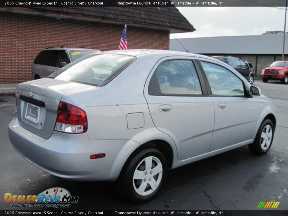 2006 Chevrolet Aveo LS Sedan Cosmic Silver / Charcoal Photo #2