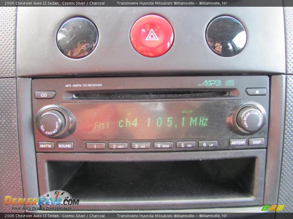 2006 Chevrolet Aveo LS Sedan Cosmic Silver / Charcoal Photo #7