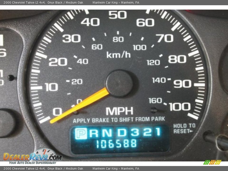 2000 Chevrolet Tahoe LS 4x4 Onyx Black / Medium Oak Photo #7
