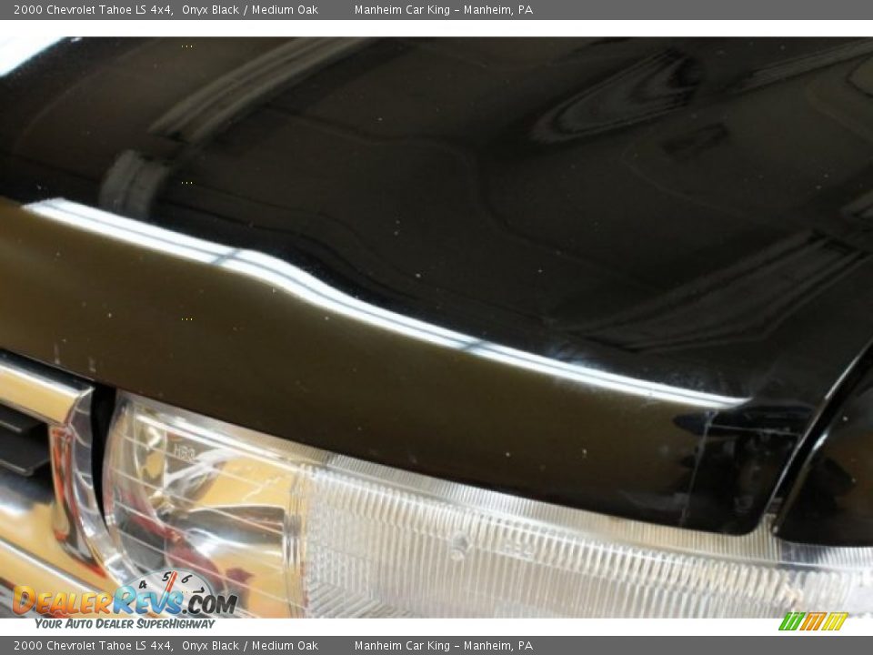 2000 Chevrolet Tahoe LS 4x4 Onyx Black / Medium Oak Photo #27
