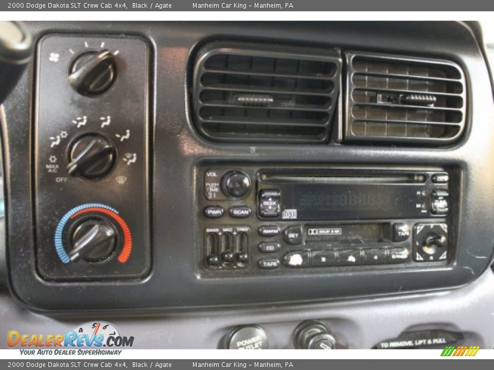 Audio System of 2000 Dodge Dakota SLT Crew Cab 4x4 Photo #6