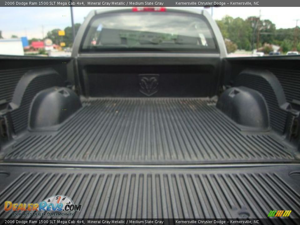 2006 Dodge Ram 1500 SLT Mega Cab 4x4 Mineral Gray Metallic / Medium Slate Gray Photo #13