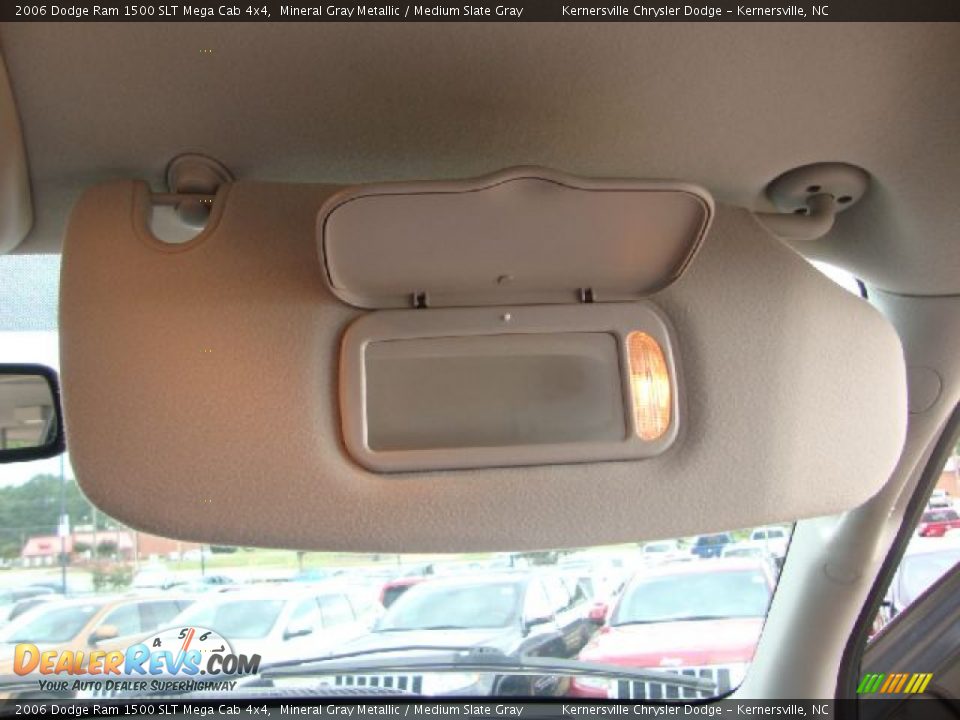 2006 Dodge Ram 1500 SLT Mega Cab 4x4 Mineral Gray Metallic / Medium Slate Gray Photo #18