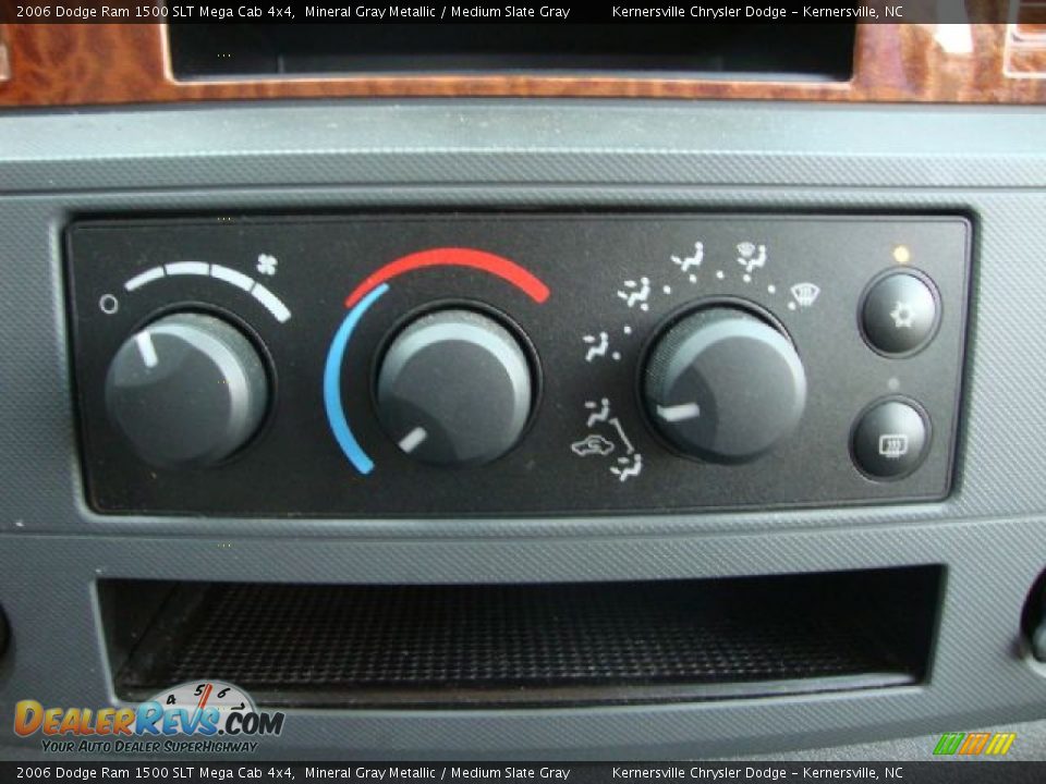 2006 Dodge Ram 1500 SLT Mega Cab 4x4 Mineral Gray Metallic / Medium Slate Gray Photo #23