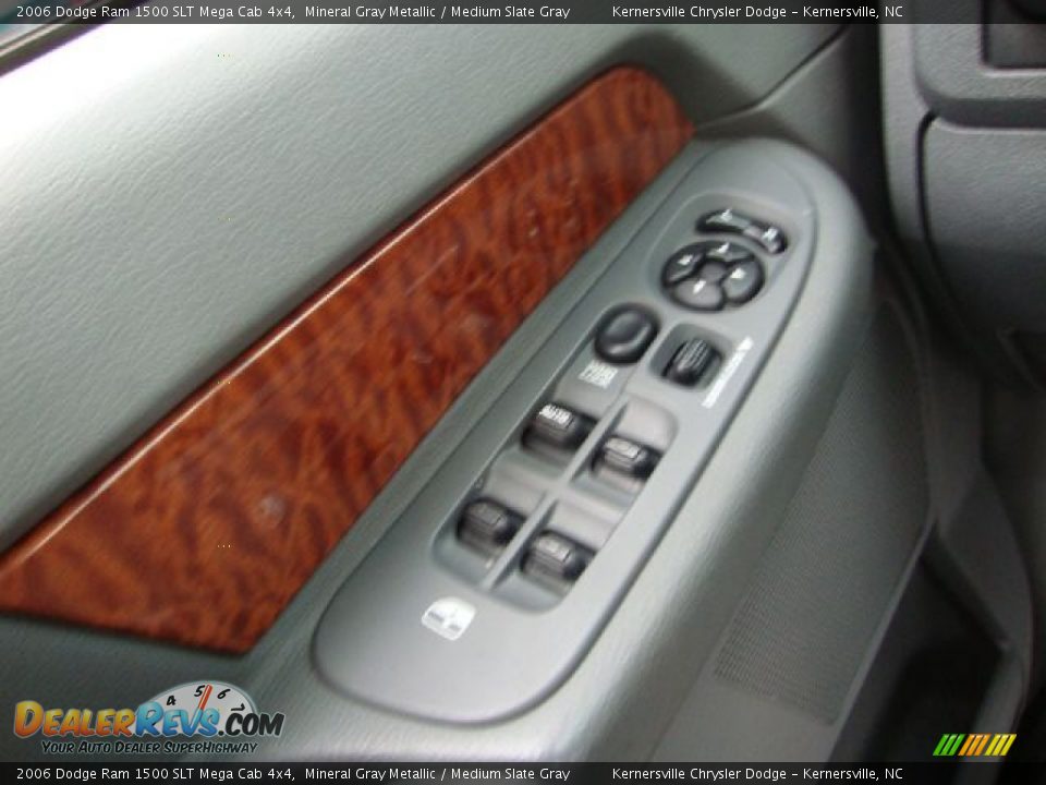 2006 Dodge Ram 1500 SLT Mega Cab 4x4 Mineral Gray Metallic / Medium Slate Gray Photo #28