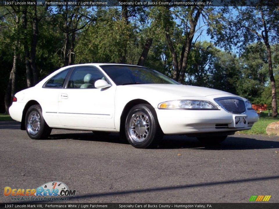 1997 Lincoln Mark VIII Performance White / Light Parchment Photo #1