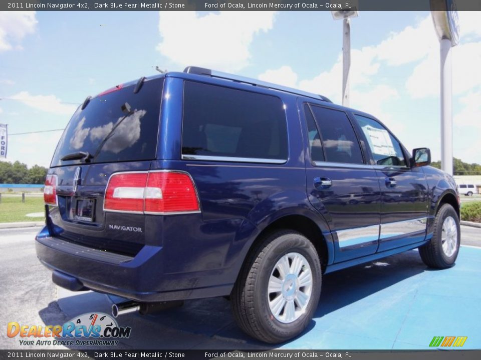 2011 Lincoln Navigator 4x2 Dark Blue Pearl Metallic / Stone Photo #3