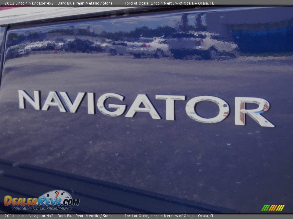 2011 Lincoln Navigator 4x2 Dark Blue Pearl Metallic / Stone Photo #4