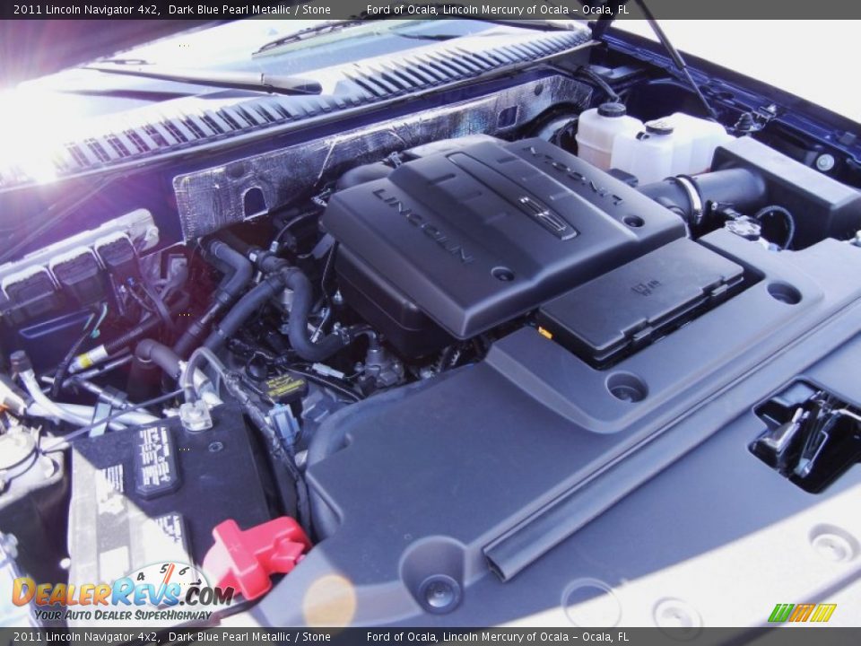 2011 Lincoln Navigator 4x2 Dark Blue Pearl Metallic / Stone Photo #12
