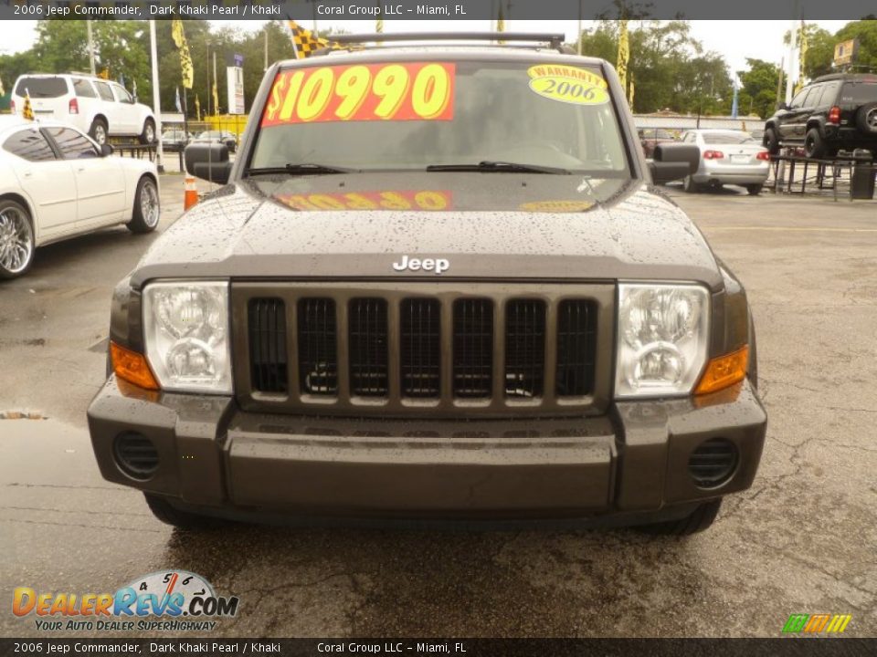2006 Jeep Commander Dark Khaki Pearl / Khaki Photo #2