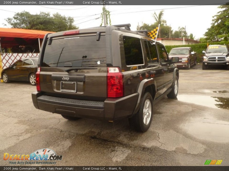 2006 Jeep Commander Dark Khaki Pearl / Khaki Photo #6