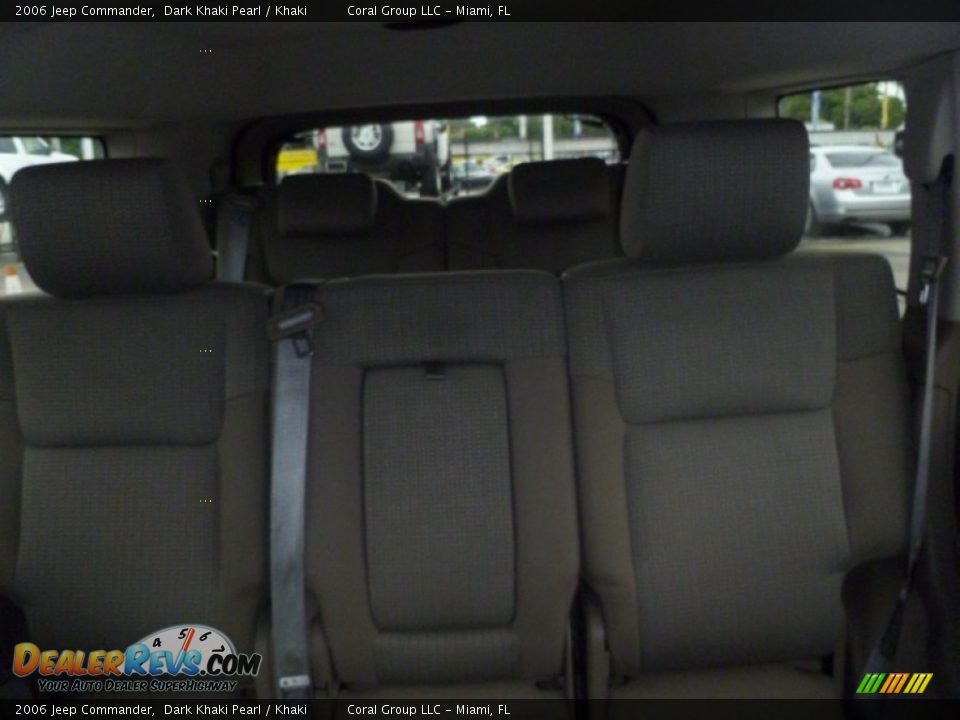 2006 Jeep Commander Dark Khaki Pearl / Khaki Photo #21