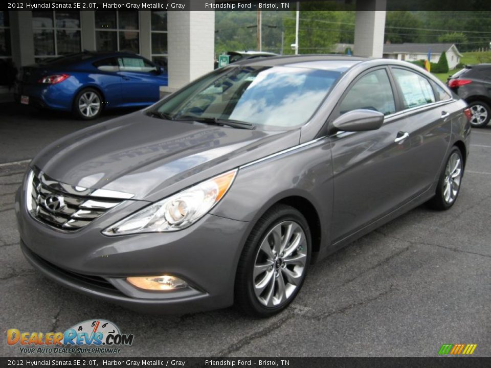Front 3/4 View of 2012 Hyundai Sonata SE 2.0T Photo #2