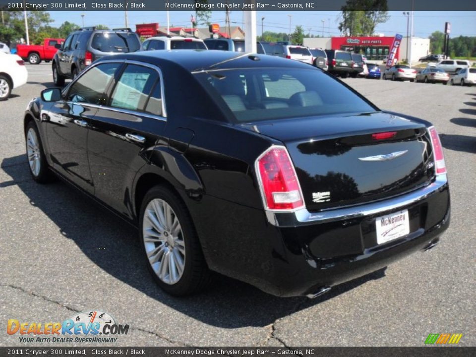 2011 Chrysler 300 Limited Gloss Black / Black Photo #2