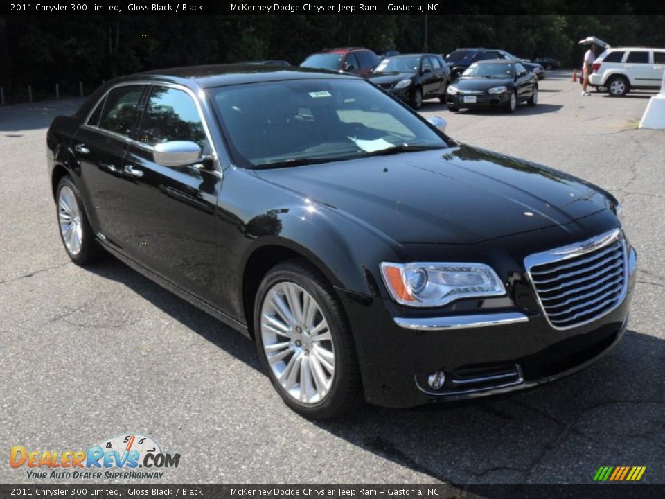 2011 Chrysler 300 Limited Gloss Black / Black Photo #5