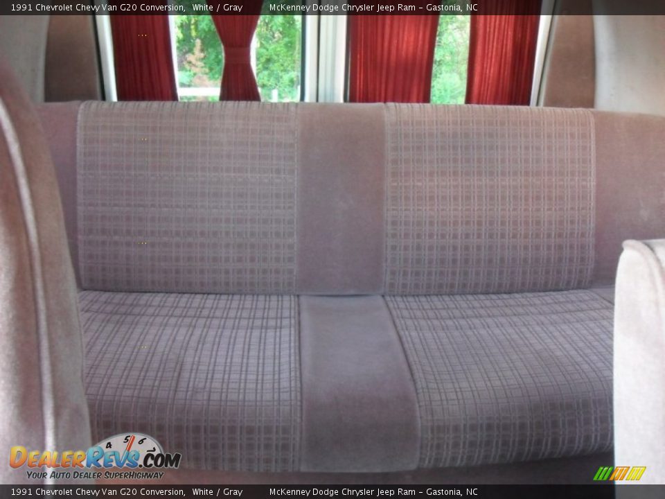 1991 Chevrolet Chevy Van G20 Conversion White / Gray Photo #15