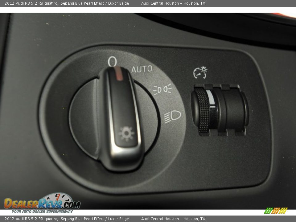 Controls of 2012 Audi R8 5.2 FSI quattro Photo #24