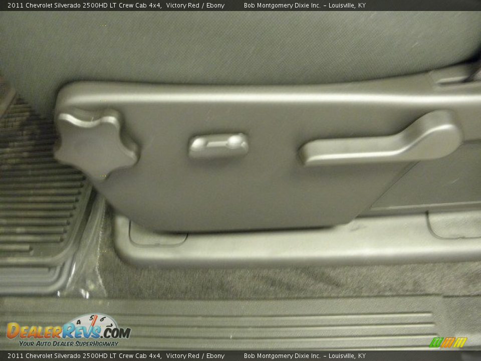 2011 Chevrolet Silverado 2500HD LT Crew Cab 4x4 Victory Red / Ebony Photo #17