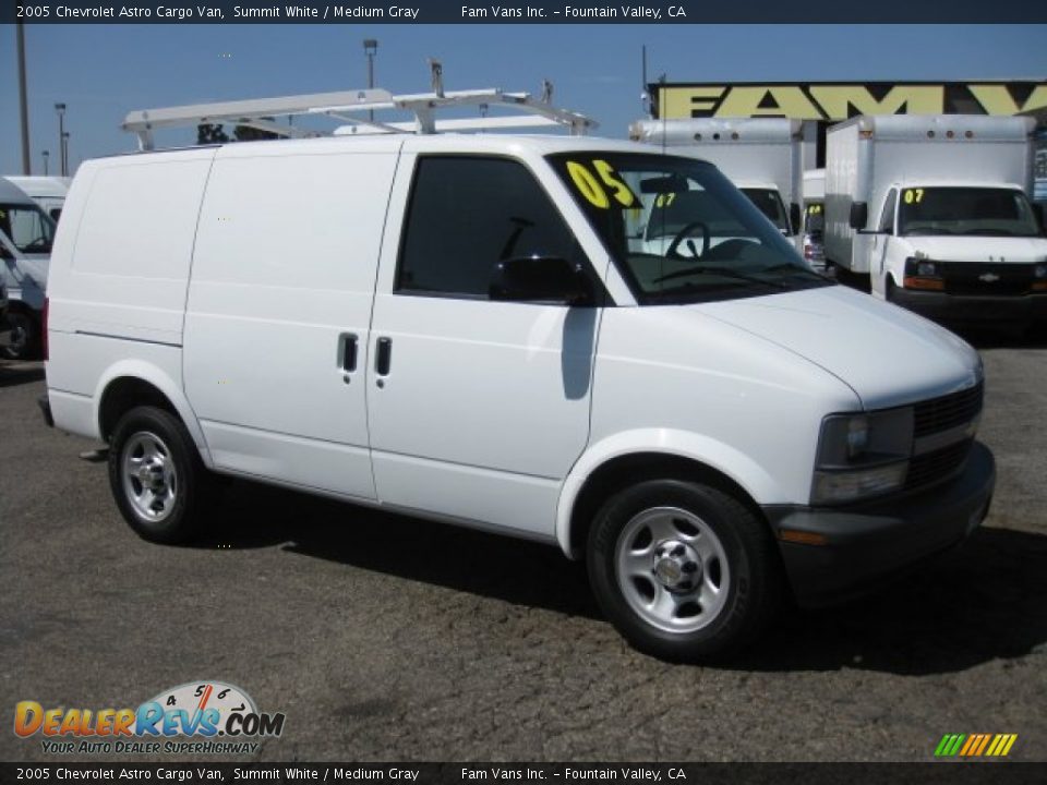 2005 Chevrolet Astro Cargo Van Summit White / Medium Gray Photo #1