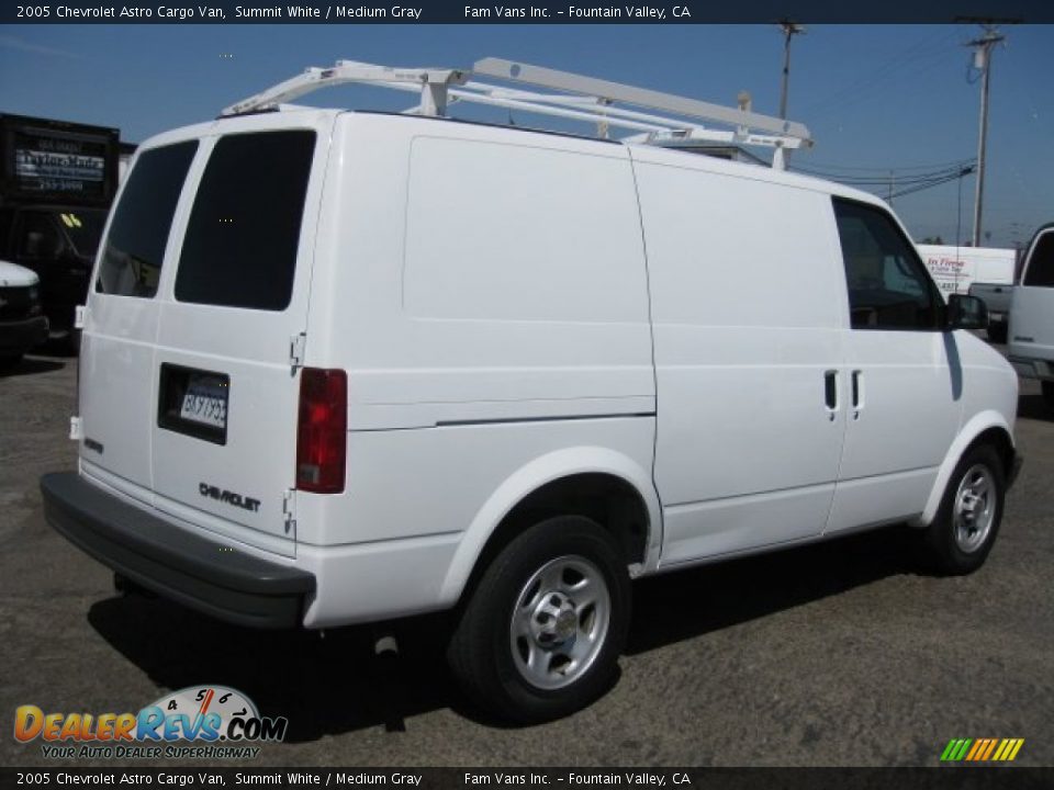 2005 Chevrolet Astro Cargo Van Summit White / Medium Gray Photo #6