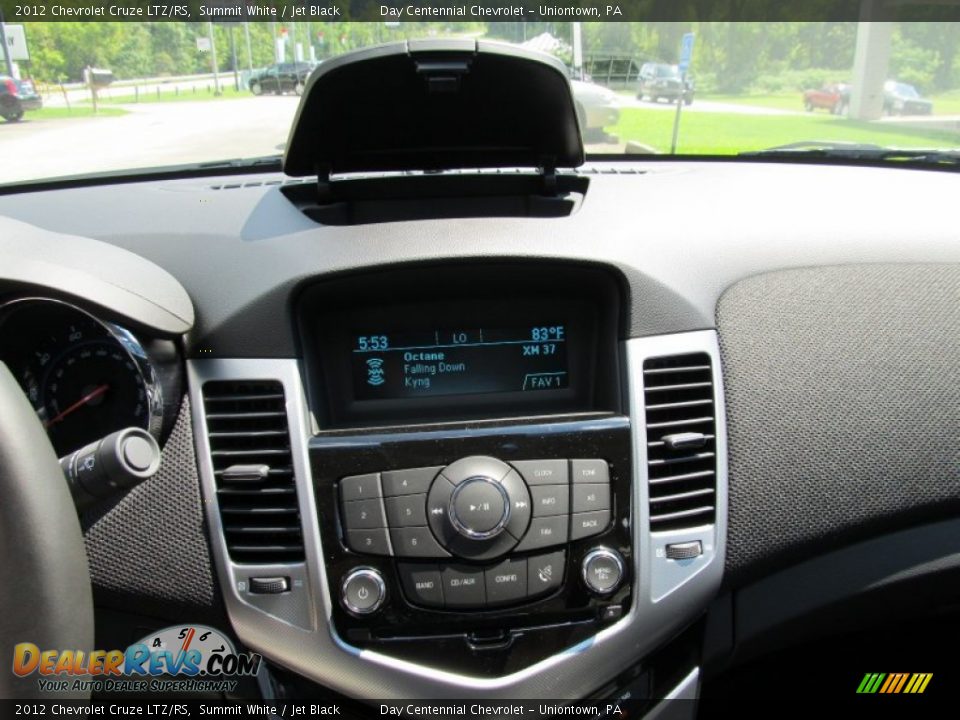 Controls of 2012 Chevrolet Cruze LTZ/RS Photo #12