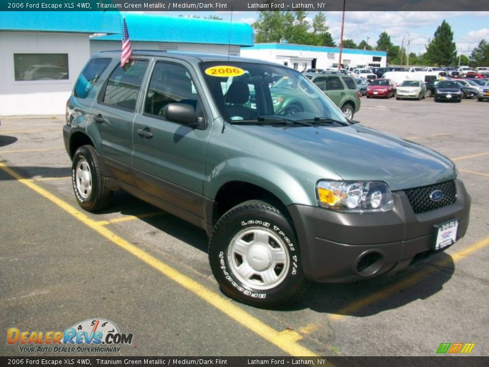 2006 Ford Escape XLS 4WD Titanium Green Metallic / Medium/Dark Flint Photo #6