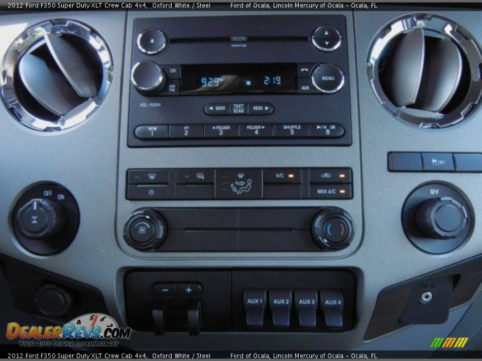 Controls of 2012 Ford F350 Super Duty XLT Crew Cab 4x4 Photo #10