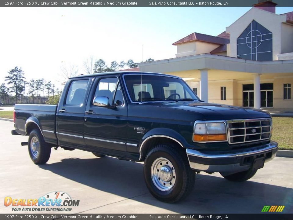 1997 Ford F250 XL Crew Cab Vermont Green Metallic / Medium Graphite Photo #1