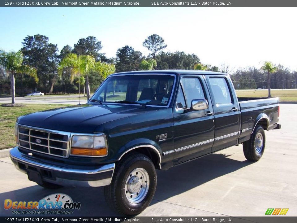 1997 Ford F250 XL Crew Cab Vermont Green Metallic / Medium Graphite Photo #7