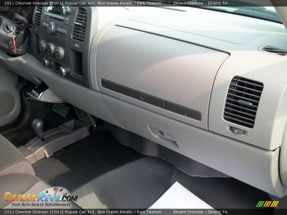 2011 Chevrolet Silverado 1500 LS Regular Cab 4x4 Blue Granite Metallic / Dark Titanium Photo #19