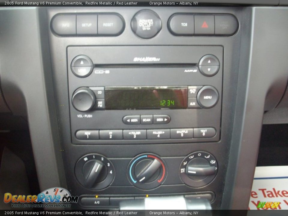 Audio System of 2005 Ford Mustang V6 Premium Convertible Photo #12