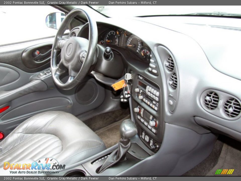 Dark Pewter Interior - 2002 Pontiac Bonneville SLE Photo #5