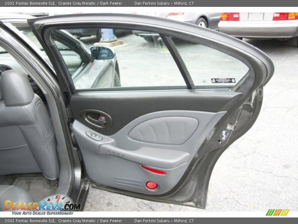 Door Panel of 2002 Pontiac Bonneville SLE Photo #20