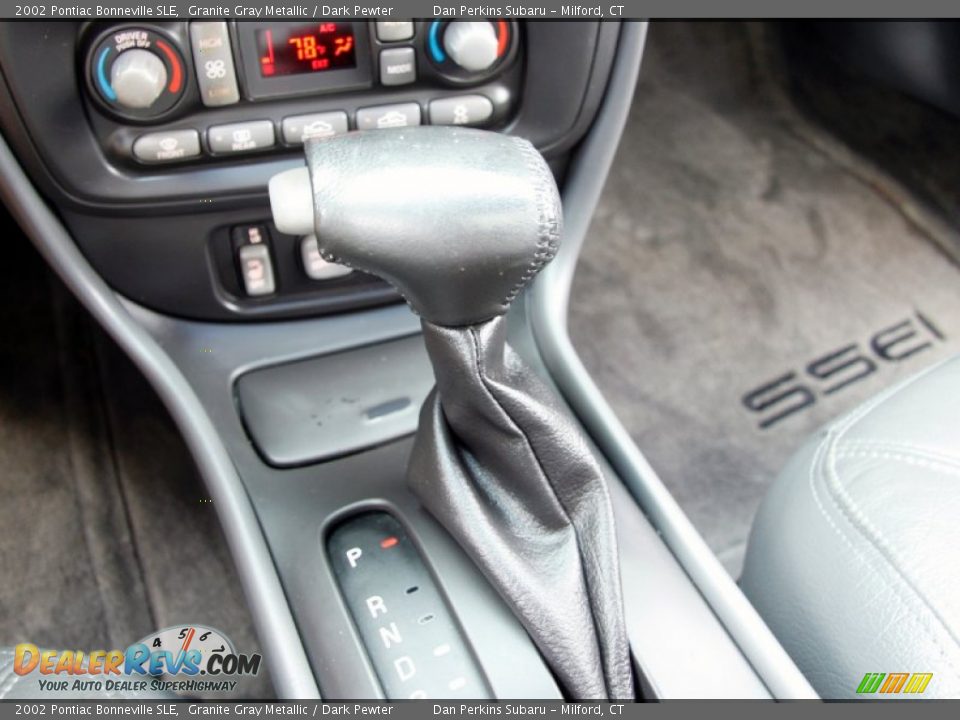2002 Pontiac Bonneville SLE Shifter Photo #23