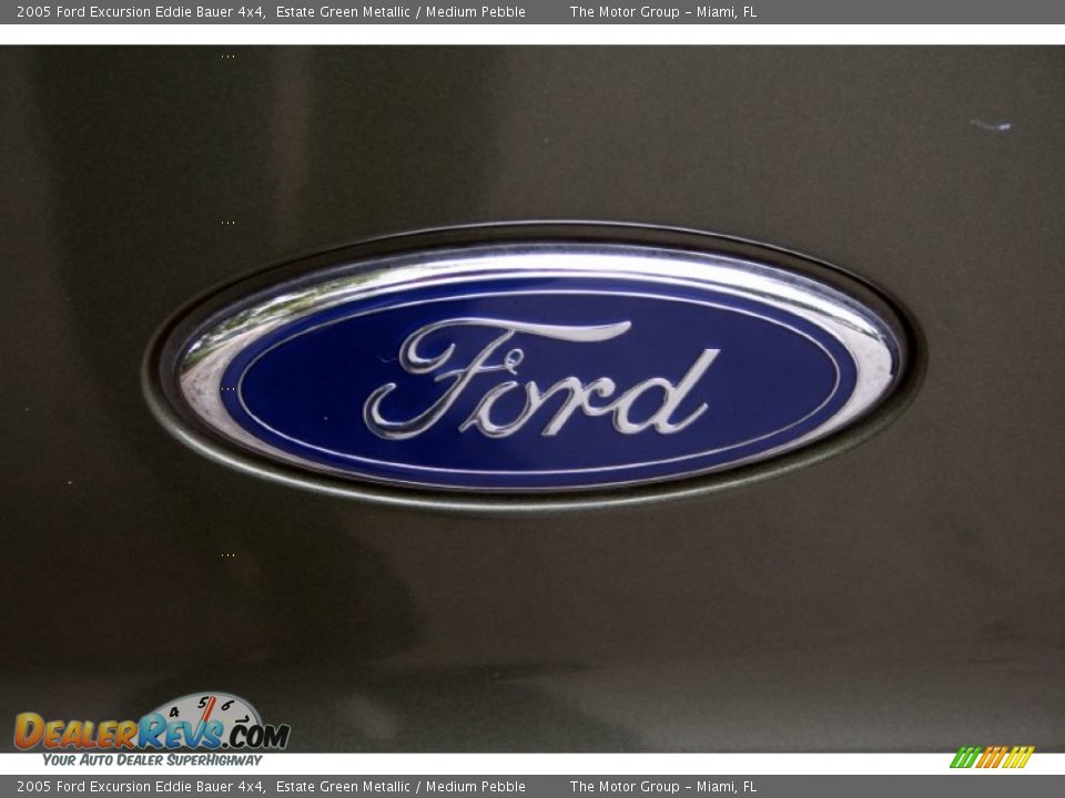 2005 Ford Excursion Eddie Bauer 4x4 Estate Green Metallic / Medium Pebble Photo #16