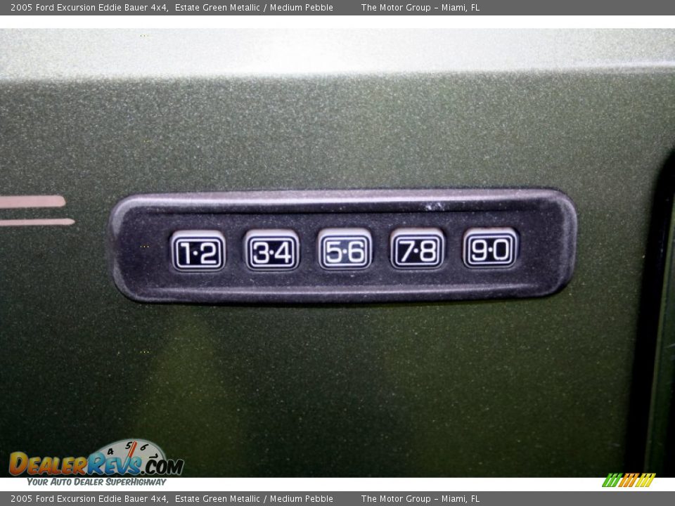 2005 Ford Excursion Eddie Bauer 4x4 Estate Green Metallic / Medium Pebble Photo #27