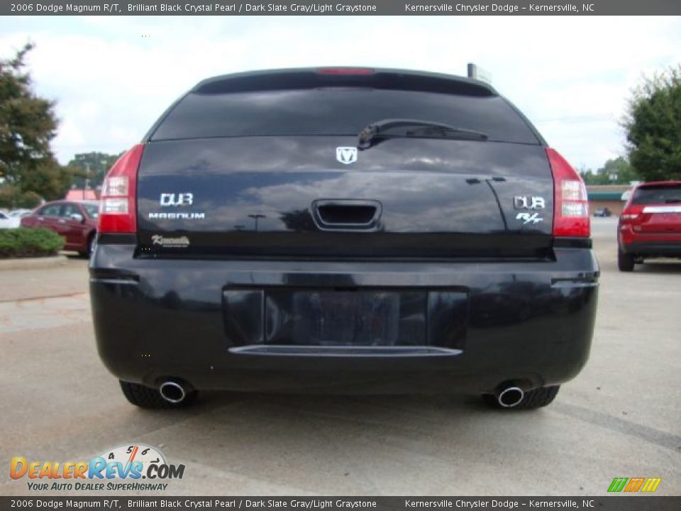 2006 Dodge Magnum R/T Brilliant Black Crystal Pearl / Dark Slate Gray/Light Graystone Photo #4