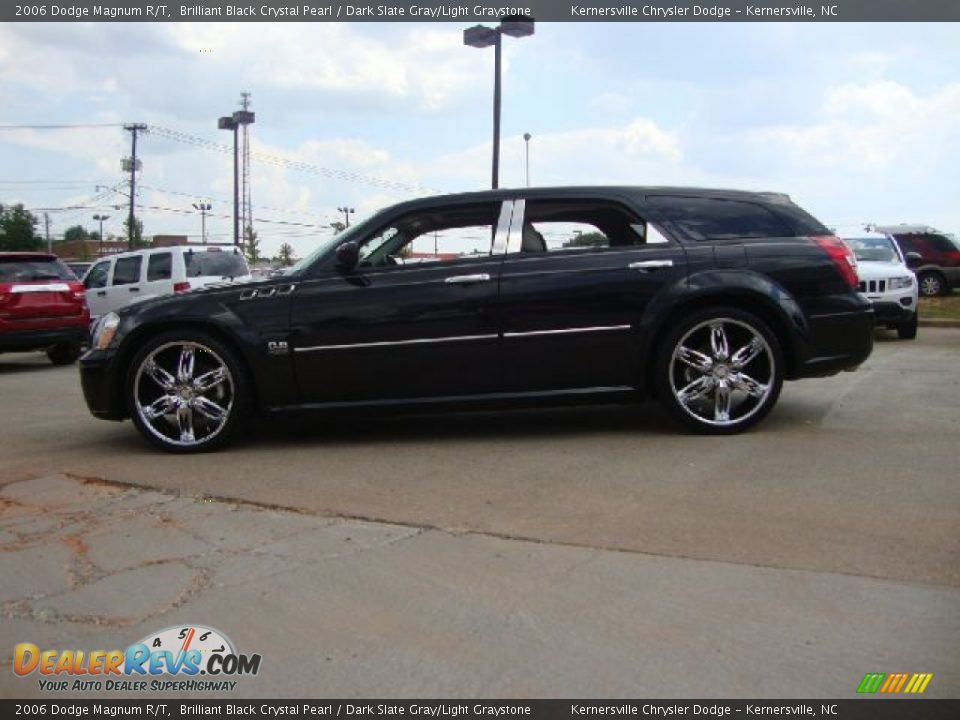 2006 Dodge Magnum R/T Brilliant Black Crystal Pearl / Dark Slate Gray/Light Graystone Photo #6