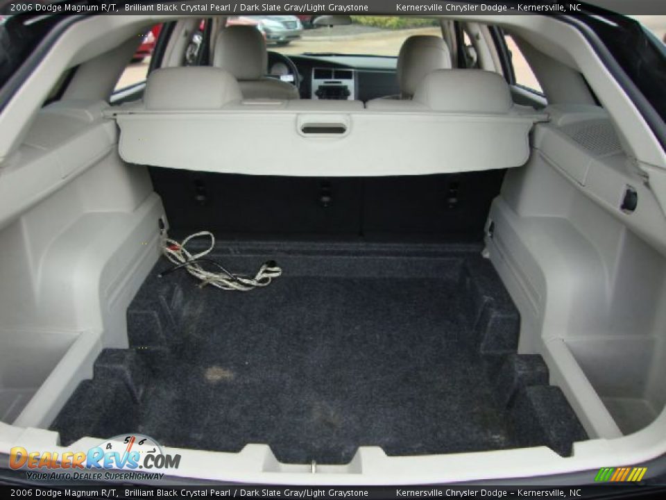 2006 Dodge Magnum R/T Trunk Photo #13