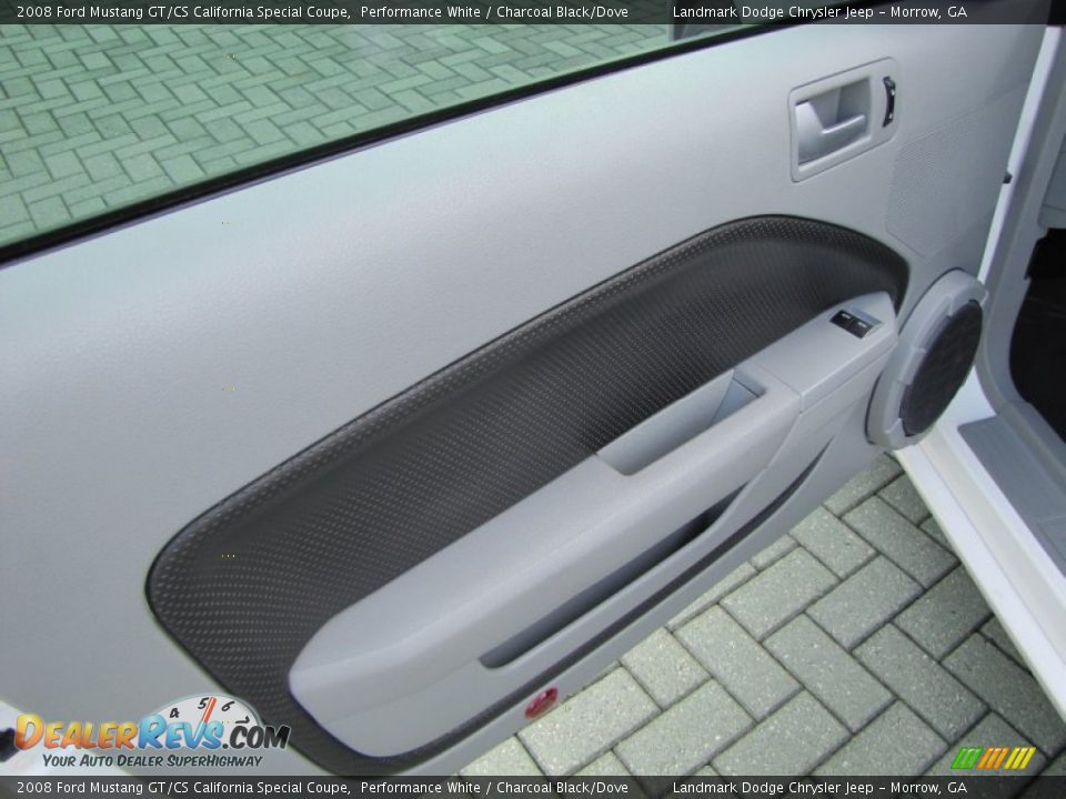 Door Panel of 2008 Ford Mustang GT/CS California Special Coupe Photo #12