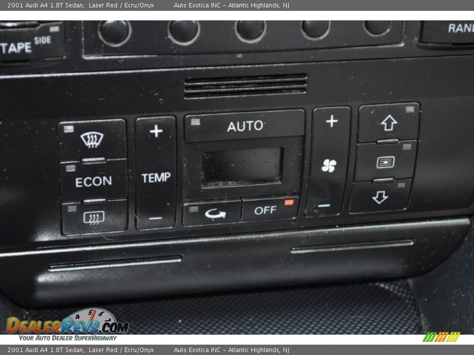 Controls of 2001 Audi A4 1.8T Sedan Photo #14