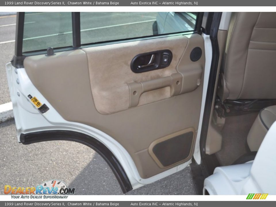 1999 Land Rover Discovery Series II Chawton White / Bahama Beige Photo #27