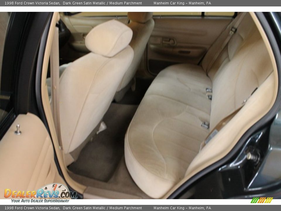 Medium Parchment Interior - 1998 Ford Crown Victoria Sedan Photo #12