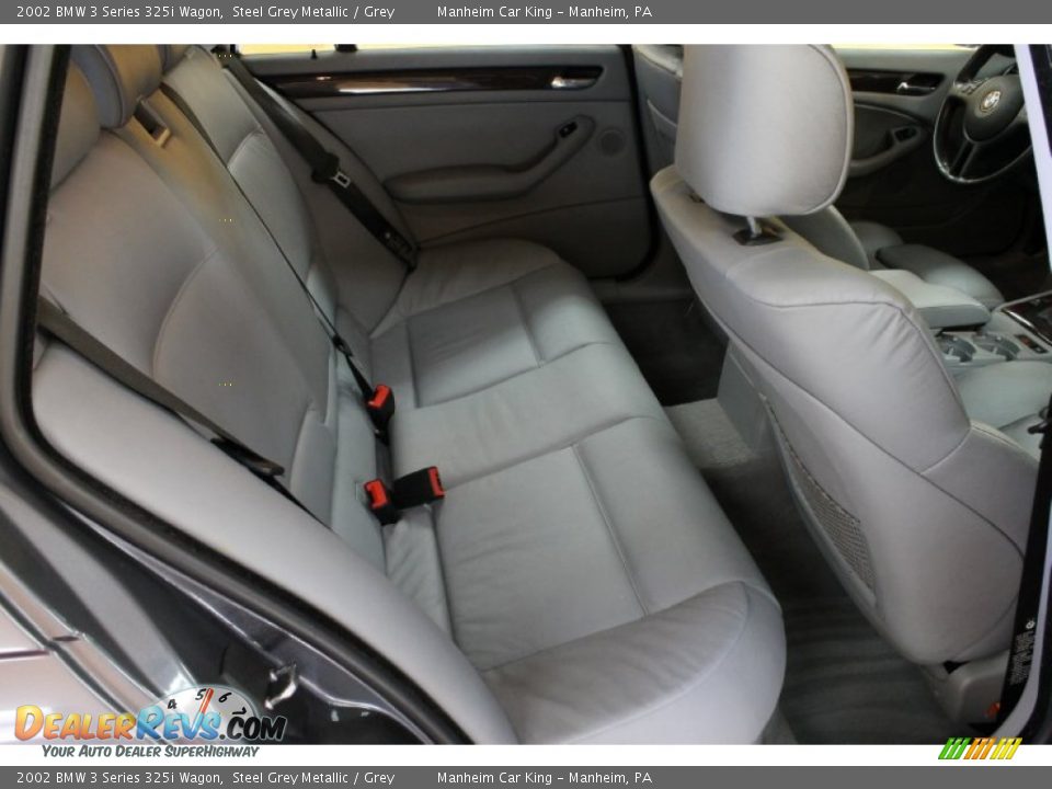 Grey Interior - 2002 BMW 3 Series 325i Wagon Photo #14