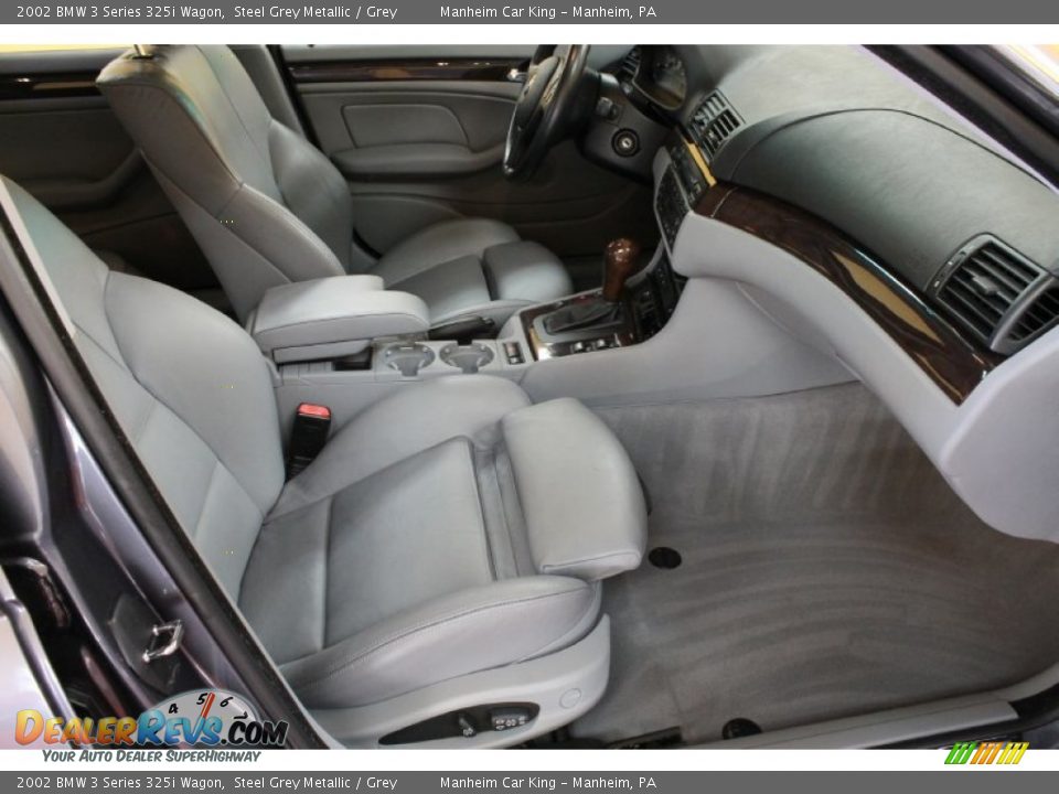 Grey Interior - 2002 BMW 3 Series 325i Wagon Photo #15