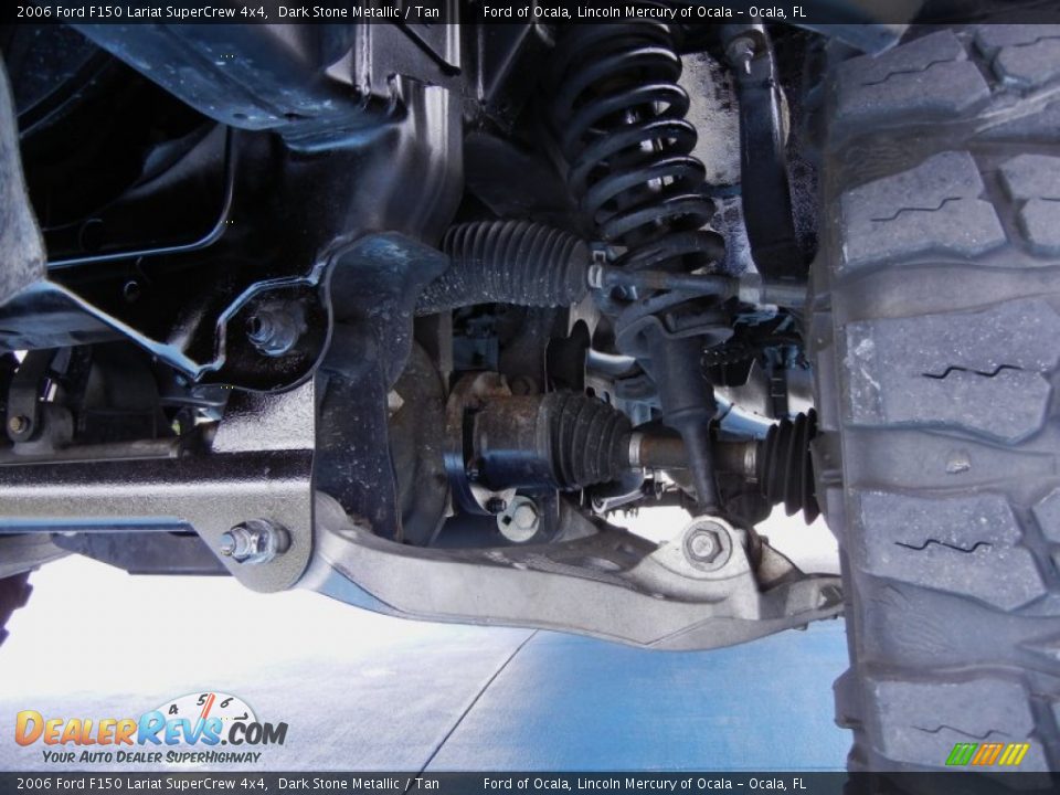 2006 Ford F150 Lariat SuperCrew 4x4 Dark Stone Metallic / Tan Photo #9