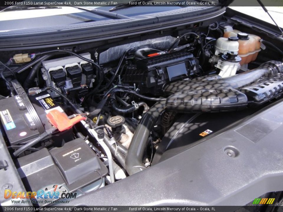 2006 Ford F150 Lariat SuperCrew 4x4 Dark Stone Metallic / Tan Photo #31