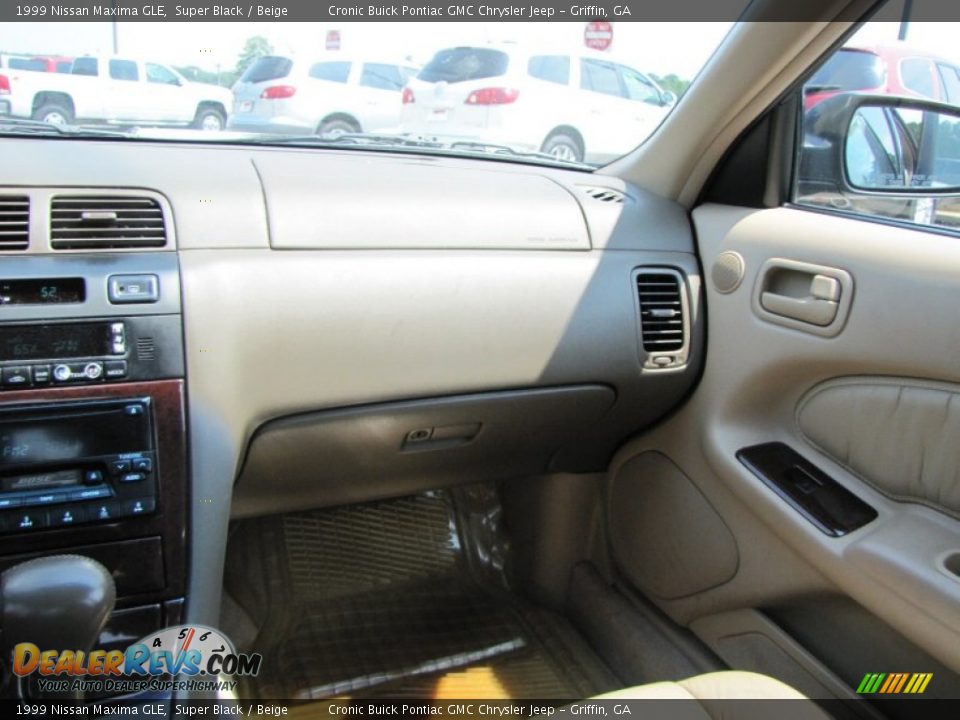 1999 Nissan Maxima GLE Super Black / Beige Photo #15