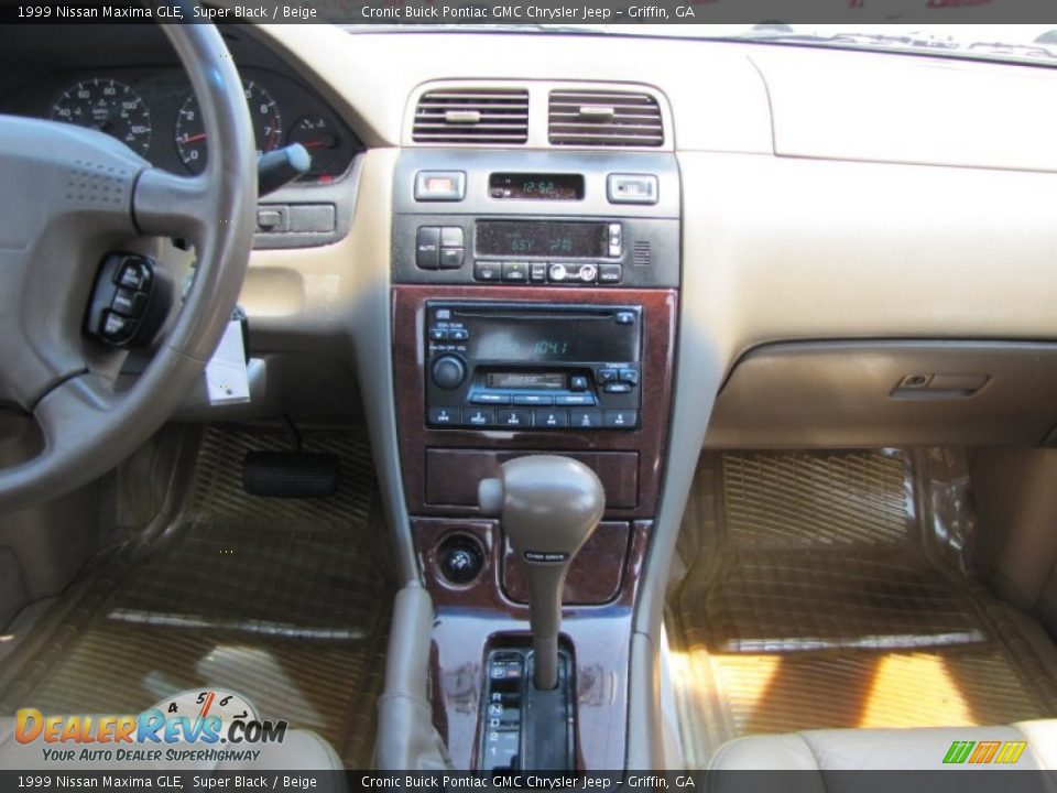 1999 Nissan Maxima GLE Super Black / Beige Photo #16