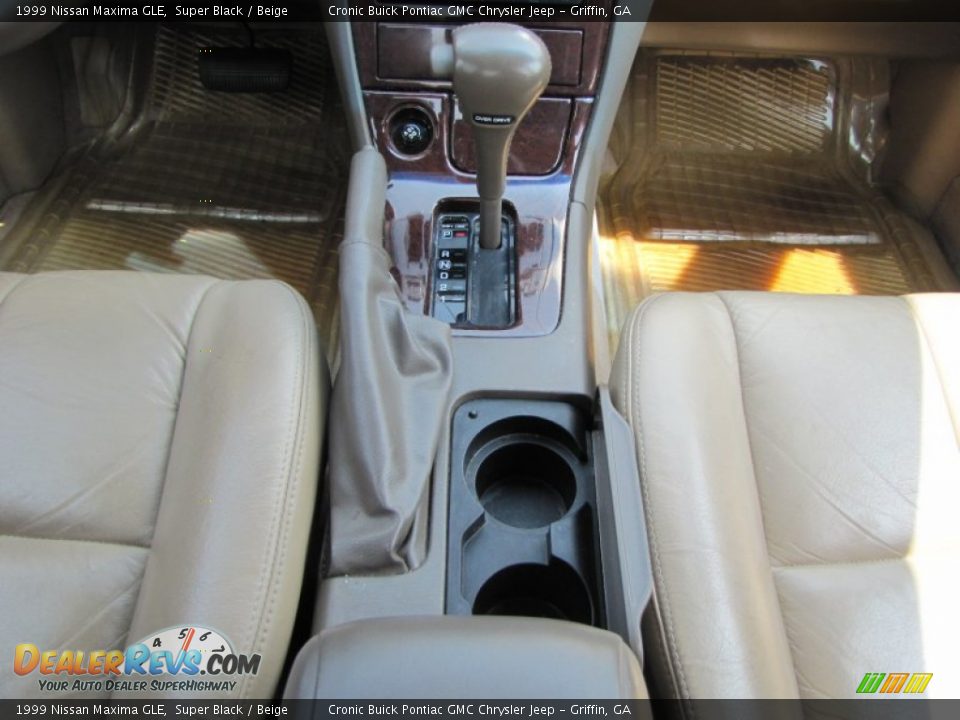 1999 Nissan Maxima GLE Super Black / Beige Photo #17